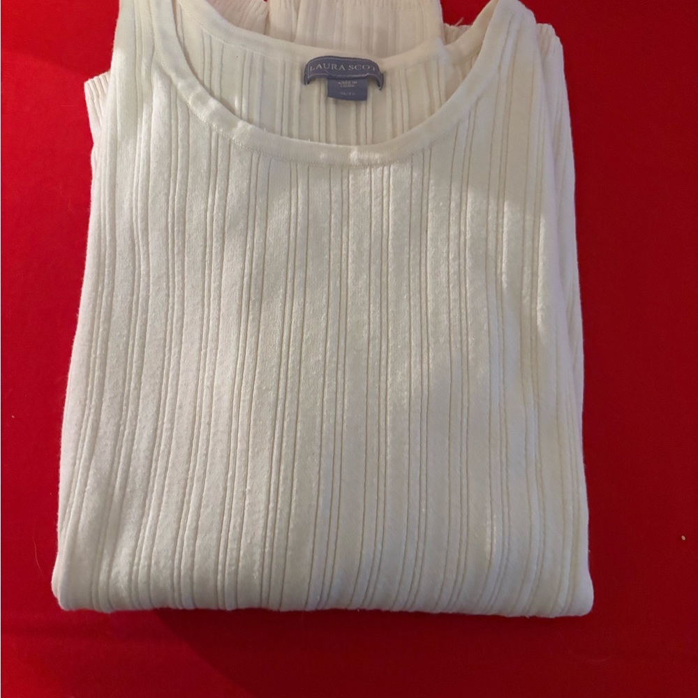 Laura Scott Women’s Cream Ribbed Crewneck Sweater